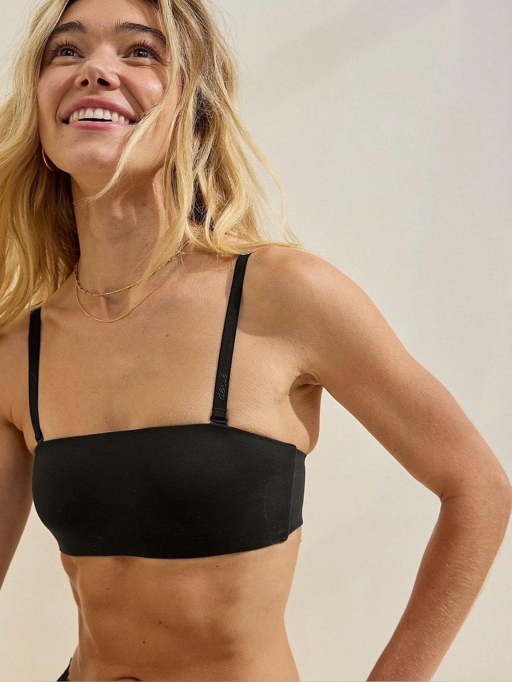 SMOOTHEZ Lightly Lined
Bandeau Bralette